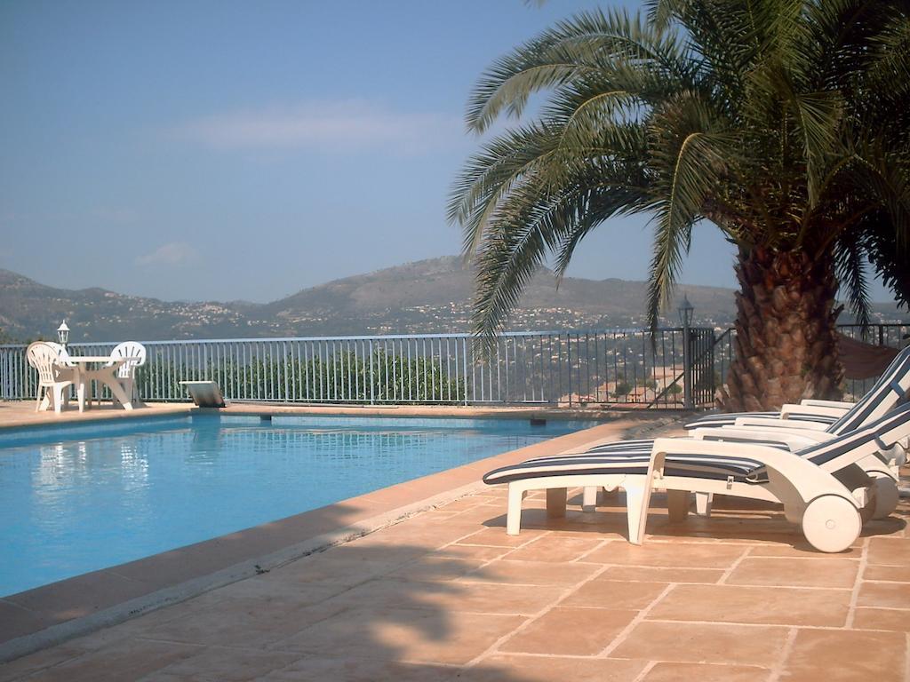 Maison D'Hotes Escale D'Azur Gattieres Экстерьер фото