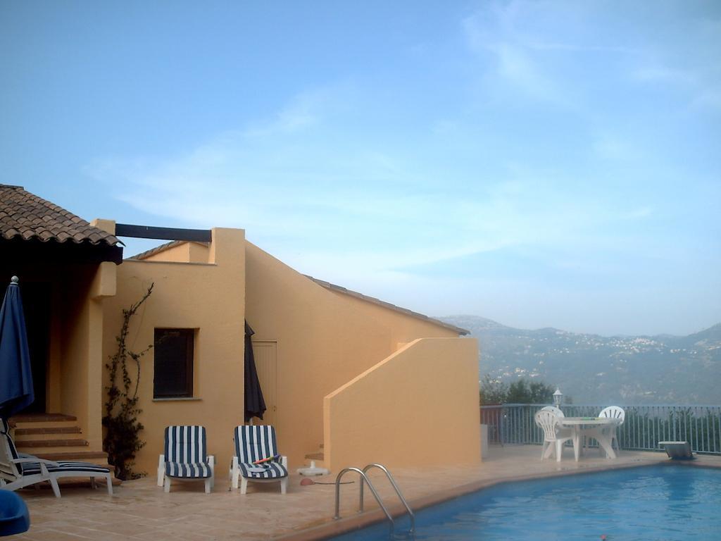 Maison D'Hotes Escale D'Azur Gattieres Экстерьер фото